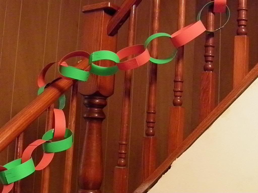 Paper Chain for Christmas