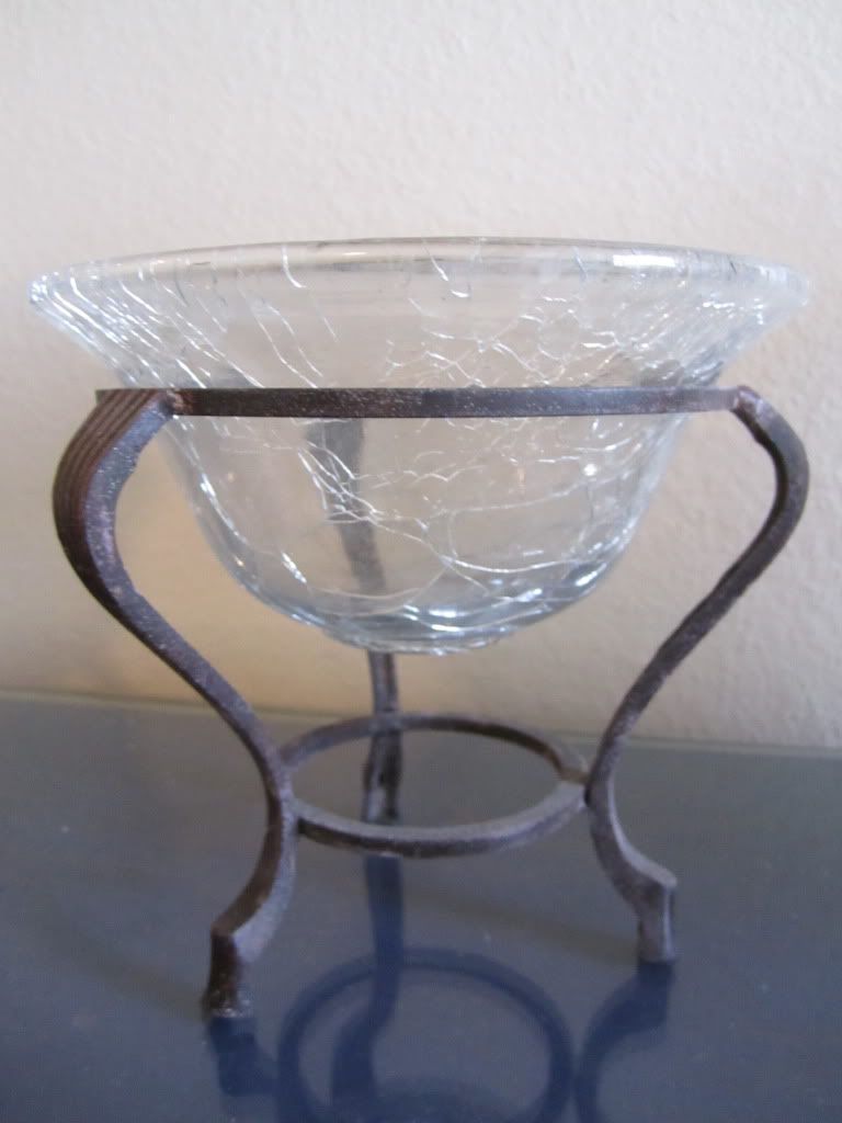 \"Antiquey\" Cast Iron Base with decorative clear glass Bowl 1
