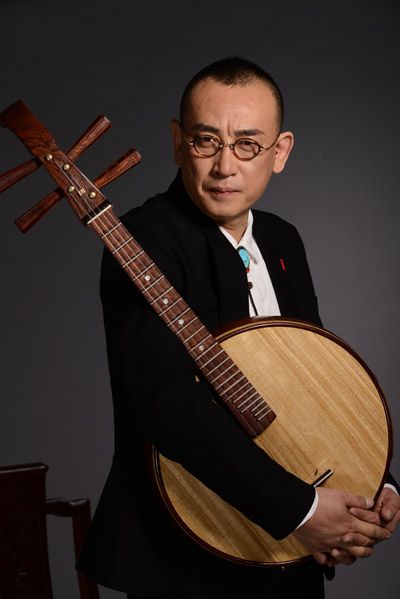 中国著名音乐人,中央民族乐团中阮,月琴演奏家,阮乐器改良与制造师.