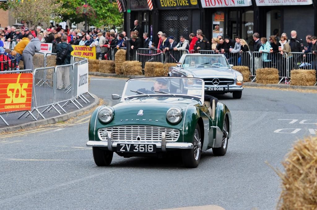 Dunboyneclassiccarparade51.jpg