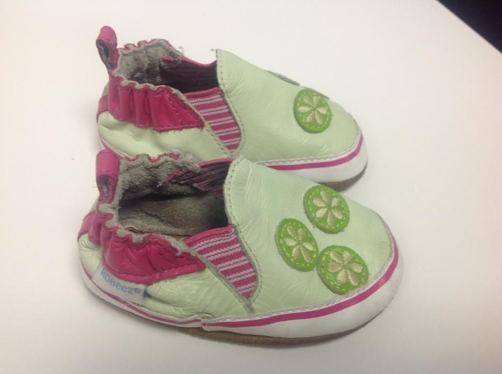 Robeez size 0/6 month $9 ppd Robeez size 0/6 month $9 ppd