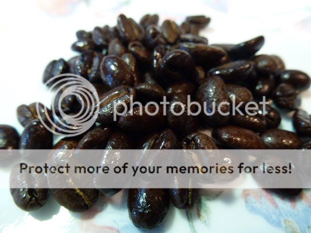 i1066.photobucket.com/albums/u414/turtle-web/food/coffee/beans/light_dark_blend_11-20-2013_zps8f30d78b.jpg